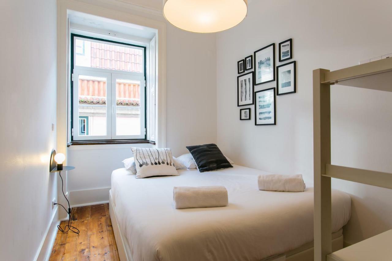 Joivy Splendid 2Br Flat In Bairro Alto, Nearby Luis De Camoes Square Apartman Lisboa Kültér fotó