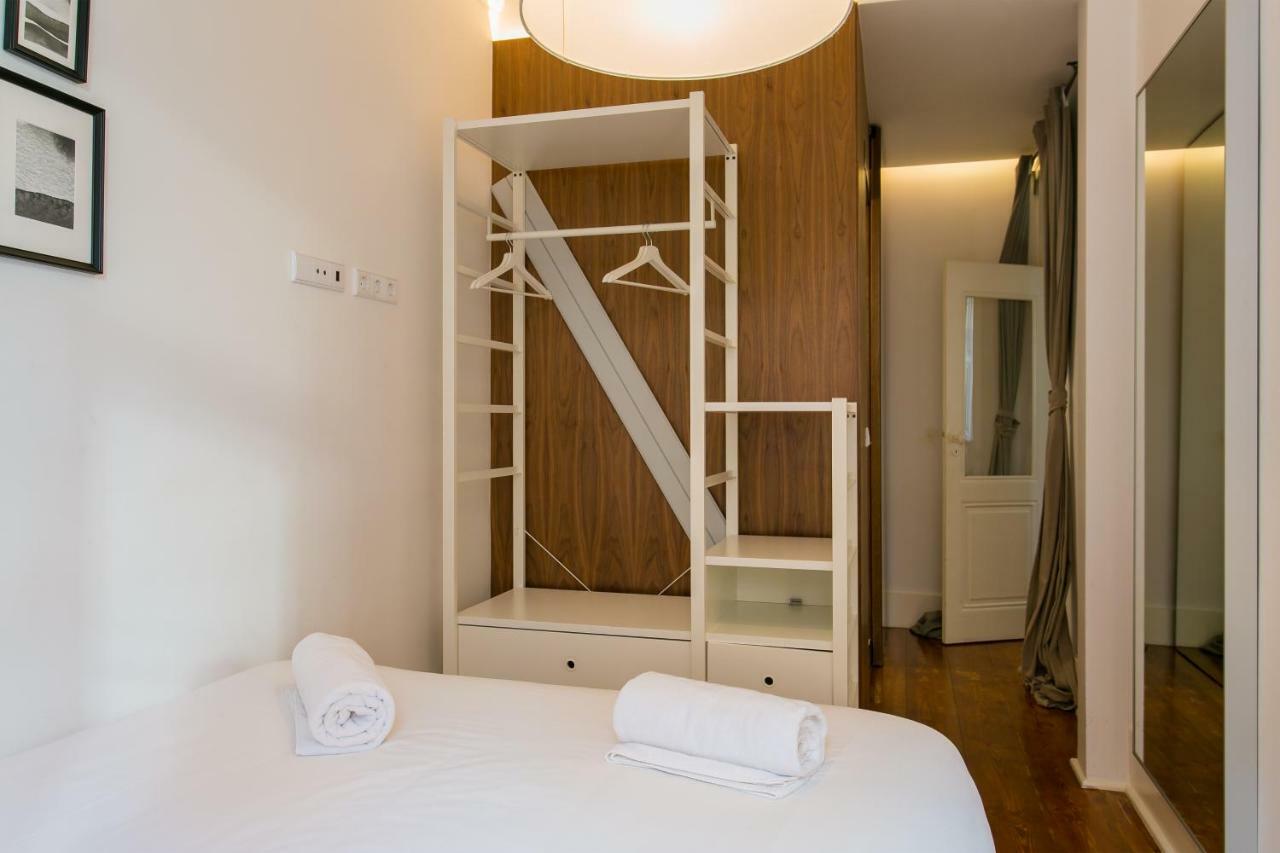 Joivy Splendid 2Br Flat In Bairro Alto, Nearby Luis De Camoes Square Apartman Lisboa Kültér fotó