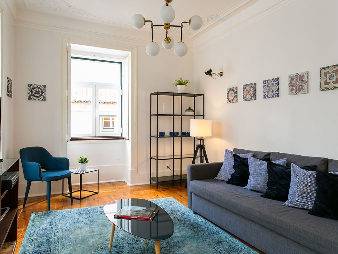 Joivy Splendid 2Br Flat In Bairro Alto, Nearby Luis De Camoes Square Apartman Lisboa Kültér fotó