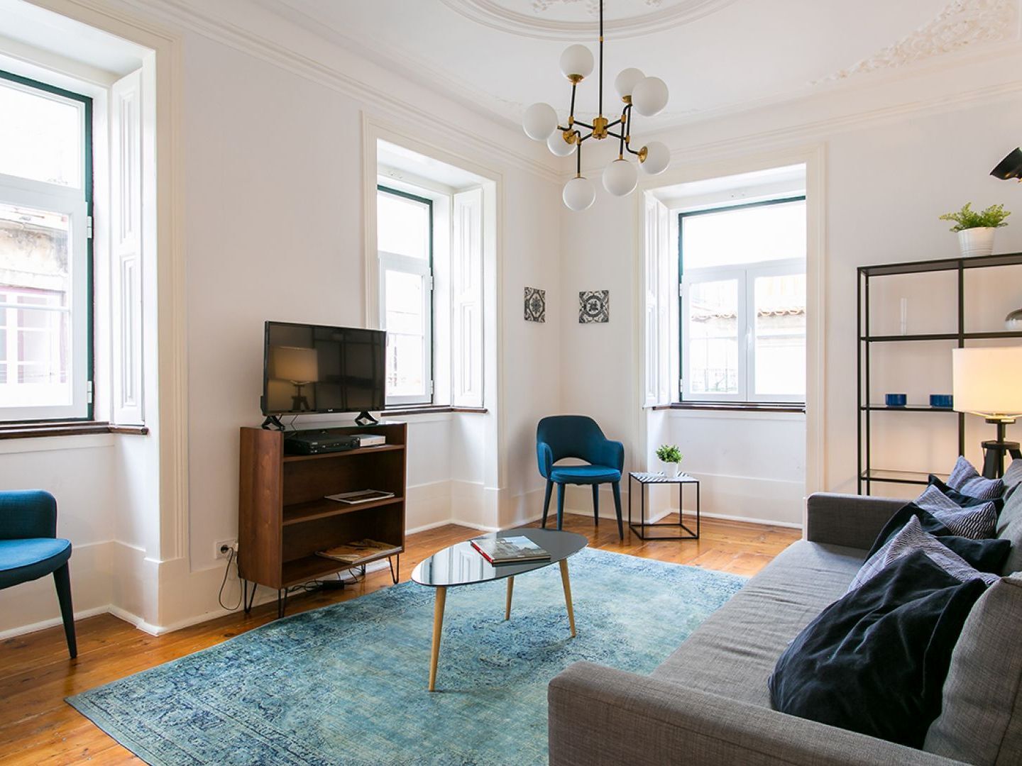Joivy Splendid 2Br Flat In Bairro Alto, Nearby Luis De Camoes Square Apartman Lisboa Kültér fotó